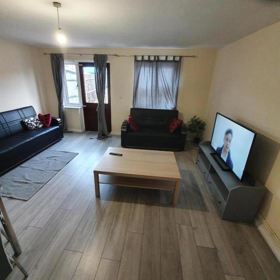 Lovely Cosy House Easy Reach To Casa vacanze